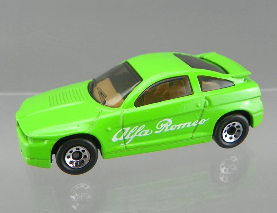 Vintage 1991 Matchbox Diecast 1/56 Green Alfa Romeo SZ Sams Club Exclusive RARE - Image 1 of 4