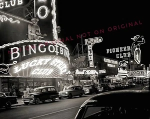 8 x 10 PHOTO vintage haute définition imprimée LAS VEGAS STRIP Lucky Strike & Pioneers Club + - Photo 1 sur 1