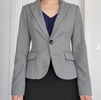 Blazer feminino Express cinza colarinho entalhe de um botão terno jaqueta tamanho pequeno 4 - Imagem 1 de 4
