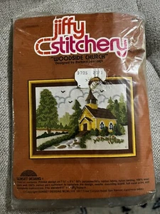 Jiffy Stitchery Woodside Kirche Stickpackung #822 - Bild 1 von 3