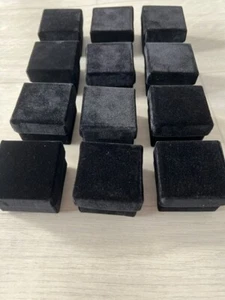 GROSSHANDEL RESTPOSTEN 12 SCHWARZE SAMT RINGSCHATULLEN, SCHMUCKKÄSTCHEN, RINGVITRINE - Bild 1 von 4
