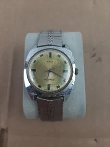 VINTAGE TIMEX SELF WINDING WRIST WATCH WORKING SILVER TONE - Picture 1 of 9