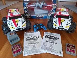 2 Stück Nikko VaporizR 2 RC 4x4 Autos, 2 Akkus, 1xFB, 1xLadegerät, 1xOVP, 1xBDA - Bild 1 von 9