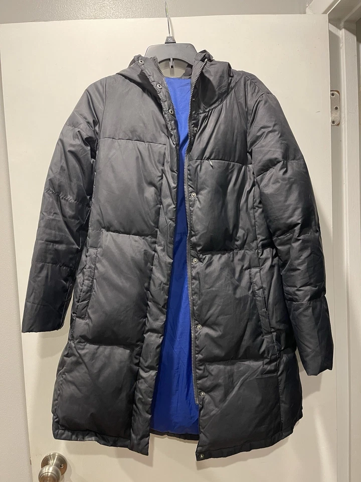 GAP Long Down Puffer Coat Hooded Black, Size Medium - Image 1 of 4
