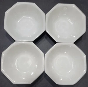 Johnson Brothers HERITAGE WHITE 6-7/8" Cereal Soup Bowls Octagon - Set 4 - Picture 1 of 6