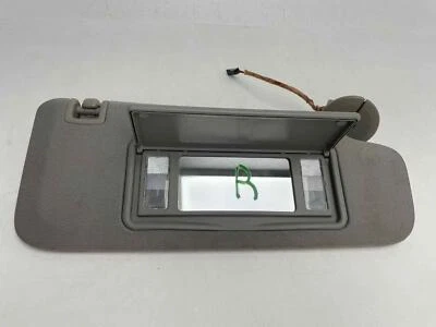 Солнцезащитный козырек для пассажира под правую руку седан CADILLAC CTS 2014–2019 годов выпуска с подсветкой серый - Изображение 1 из 4