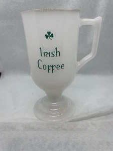 Taza de café irlandesa vintage de vidrio federal con leche pedestal trébol borde dorado - Imagen 1 de 6