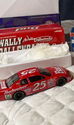 WALLY DALLENBACK DIECAST BUDWEISER #25 EDIÇÃO LIMITADA NA CAIXA - Imagem 1 de 4