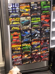 HOUSE OF MUSCLE FULL SET OF 20 FRIDGE MAGNETS SERIES 1 AND SERIES 2 FREE POSTAGE - Picture 1 of 12