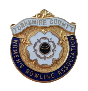 Yorkshire County Women's Bowling Assoc Enamel Badge Lapel Pin Button 28mm X 30mm - Picture 1 of 8