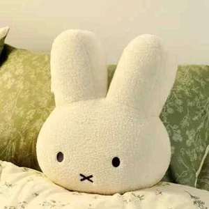 Miffy Nuovo Kawaii Peluche Cuscino Carino Miffy Dolce Bambola Giocattolo Decorazione Camera Creativa - Foto 1 di 24