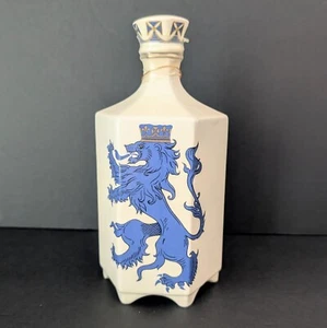 Ltd Edition King Of Scots 17 YO Rare Extra Old Scotch Whisky Porcelain Decanter - Picture 1 of 7