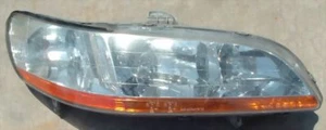 '98-'00 Accord Rt Headlight Used OEM (1883) - Picture 1 of 3