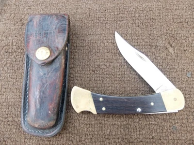 Buck 110 4 dot 81-86 folding hunter knife with leather sheath - Image 1 of 4