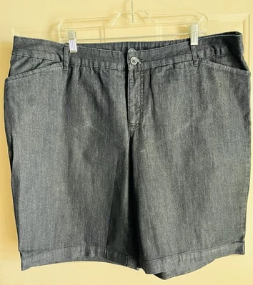 Bermudas de mezclilla oscura talla grande St. Johns Bay para mujer talla 22W Foto 1 de 4