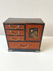 Schmuckschatulle Schmuckkästchen Holz mit Malerei Japan mit "Geheimfach" - Bild 1 von 8