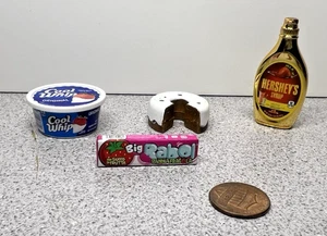 Menge 4 Mini Marken Lebensmittel-Gold Hershey's Sirup/Coole Whip/Bundt Kuchen/Süßigkeiten (10-1) - Bild 1 von 2