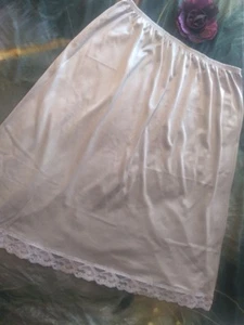 Vintage Vanity Fair Half Slip Large Lavender Nylon Lace Slit Vintage Lingerie - Picture 1 of 6