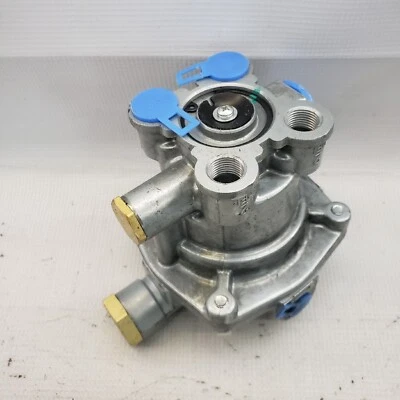 Válvula de relé de emergencia World American WA110200 Foto 1 de 4