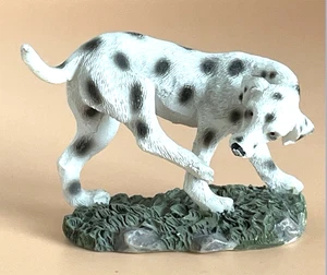 Statuina cane dalmata in resina scultura erba - Foto 1 di 6