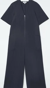 COS PANELED V- NECK JUMPSUIT - Bild 1 von 4