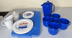 Lotto 21 pezzi vintage '74 HG Toys Barbie's United Friendship Stewardess servizio set - Foto 1 di 16