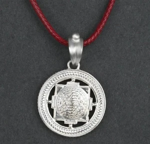 Meru Shree Yantra In Silver Locket/ Pendant In Red Silk Thread - Picture 1 of 3