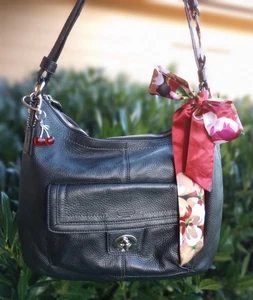 Coach Penelope Turn lock Shoulder Handbag F19045 Pebbled Leather Black +Cherries - Picture 1 of 11