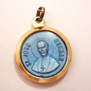 Vintage Saint John Neumann Relic Medal Gold-Tone Metal Italy 1" - Picture 1 of 5