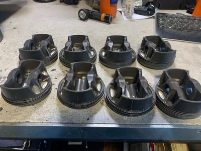 Mahle LS3 Pistons & Pins, 4.125" Bore size 11.8 CR, .927 Pre-owned. Great shape! - Image 1 of 4