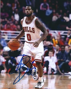 Signed 8x10 AARON BROOKS Chicago Bulls Autographed Photo COA - Picture 1 of 1