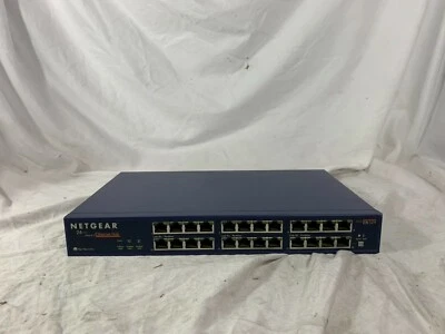 Netgear EN524 24 port Ethernet Hub - Image 1 of 4