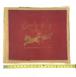 1930 Parker Brothers "DERBY DAY" gioco da tavolo corsa di cavalli con ostacoli 1° versione! - Foto 1 di 13
