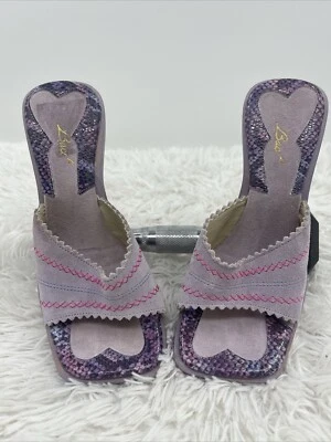 Tacones de madera Baci de gamuza lavanda con estampado de serpiente, para mujer 7, hechos en Italia. Foto 1 de 4