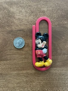 Clip de papel plástico vintage de Mickey Mouse de Walt Disney - grande - cuarto de tamaño - Imagen 1 de 2