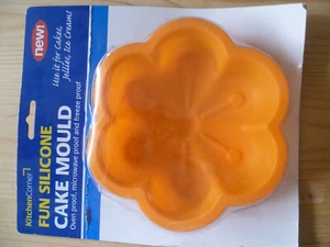 Kuchenform aus Silikon, Blume , 16 cm Durchmesser, neu, orange - Bild 1 von 2