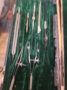 Vintage Eugene Dietzgen Co. Herramientas de dibujo con estuche-  - Imagen 1 de 9