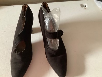 VINTAGE PAIR  THEATRICAL MADE SHOES