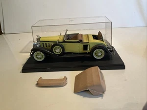 ¿Modelo de coche Ford de plástico construido de colección? Estuche Roadster antiguo convertible cupé - Imagen 1 de 15