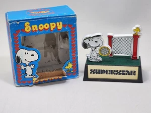 Aviva Peanuts Trophy Gram Award Snoopy Woodstock Tennis Superstar Scenes - Picture 1 of 15