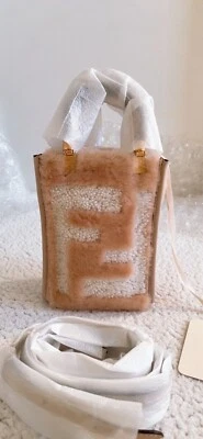 Bolso de Mano Fendi Piel de Oveja Plexiglás FF Mini Sunshine Shopper $2350 en Jabón Blanco Foto 1 de 4
