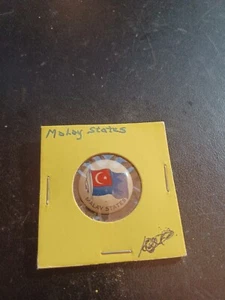 Malay States Country Flag Flag Pin Back Button Vintage - Picture 1 of 2
