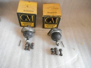 NOVA 1962 TO 1967 NOS GM PAIR OF UPPER BALL JOINTS 3862153 3845844 3791765 - Picture 1 of 5