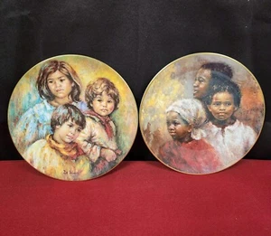 Vintage Royal Doulton Collector's International Plates Set of 2 - Picture 1 of 10