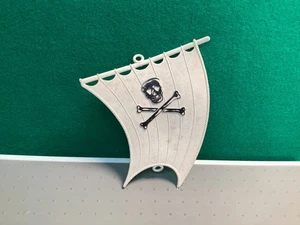 VINTAGE 1960's MPC PLASTIC PIRATE SHIP SAIL - Picture 1 of 2