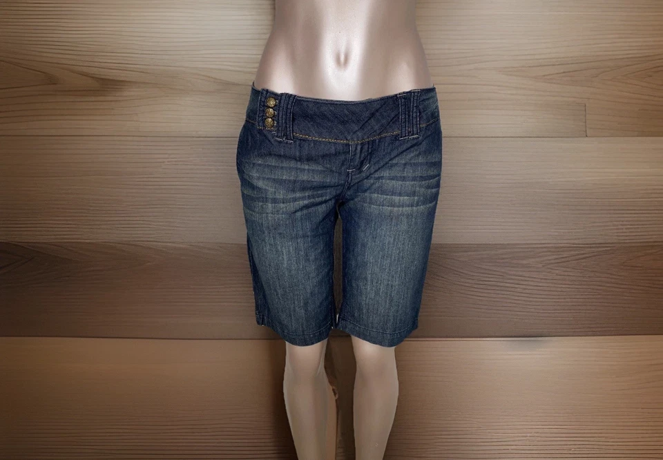 Bermudas botines de tiro súper bajo Y2K largas ligeras pantalones cortos de mezclilla para mujer 7 Foto 1 de 4