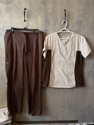 Women’s Scrub Set Set,  Large - Image 1 of 2