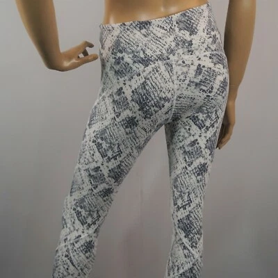 РОЗОВЫЕ леггинсы Victorias Secret Ultimate со змеиным принтом размер M - Изображение 1 из 4