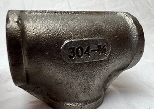 Tee 304 Stainless Steel 150# 3/4" NPT - Picture 1 of 5