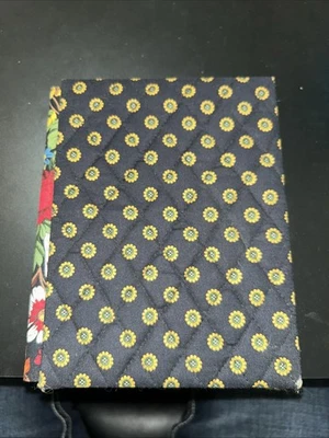 Marco de fotos doble floral a cuadros de tela acolchada Vera Bradley Foto 1 de 3